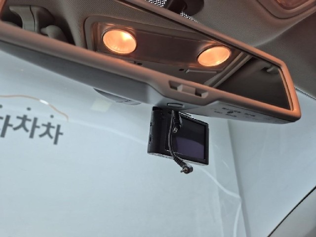 6061002176R15.jpg