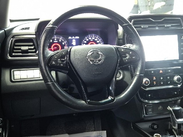 6081501485R9.jpg