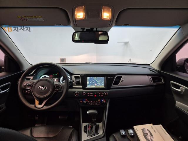 6051501488R7.jpg