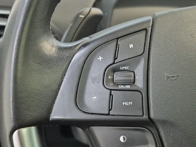 6081501483R15.jpg