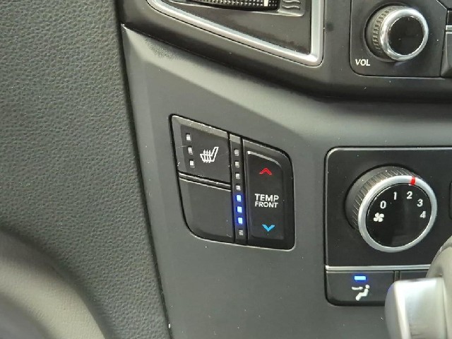 6081500823R13.jpg