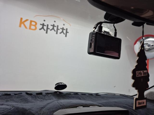 6051000819R16.jpg