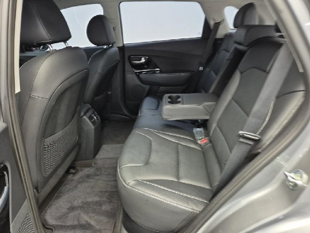 6081501724R12.jpg