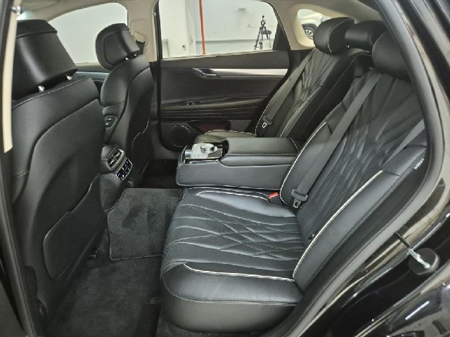 6061500748R12.jpg