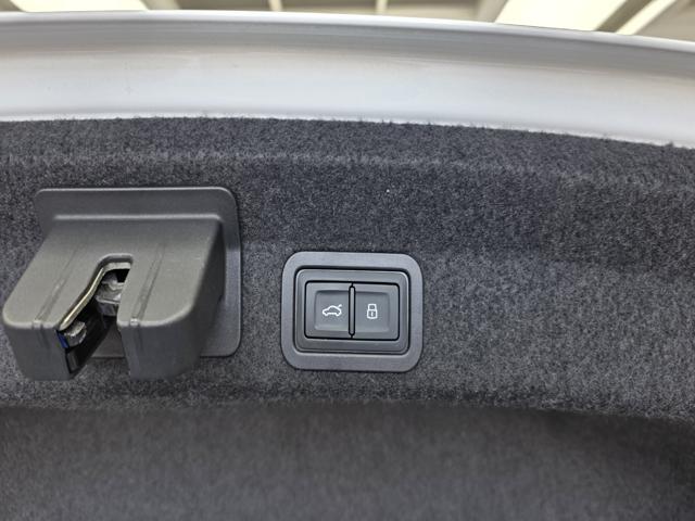 5aa0419f6467e57a5a0d2b8f56de51d7.jpeg