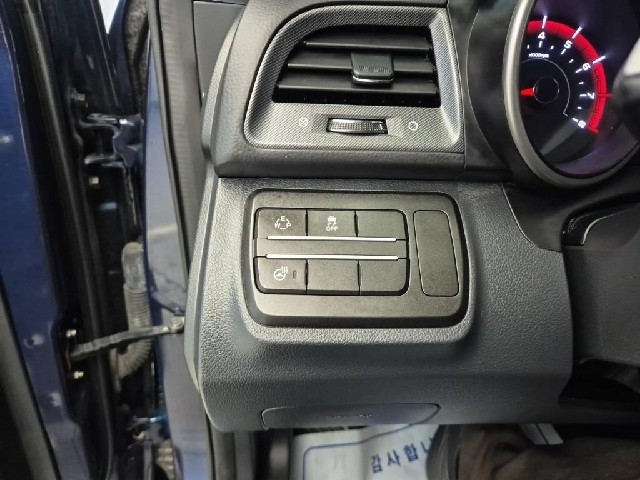 6081501620R16.jpg