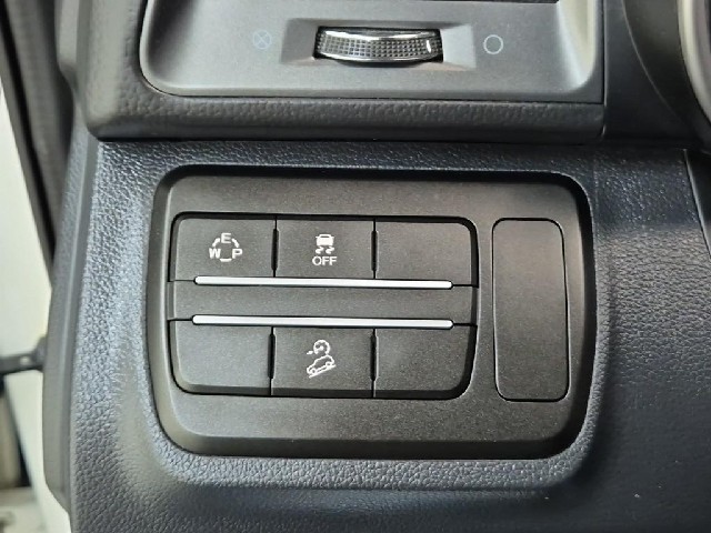 6091501804R17.jpg