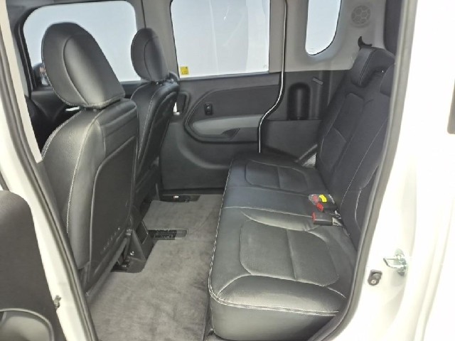 6081502134R12.jpg