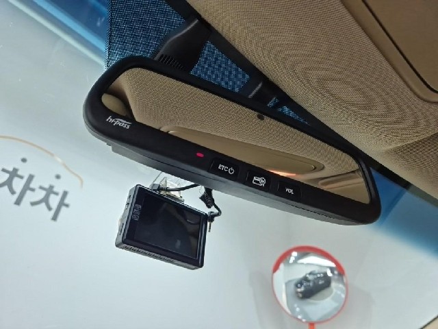 6091002187R17.jpg