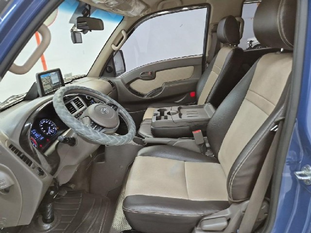 6081500776R10.jpg