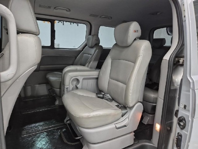 6081500948R12.jpg