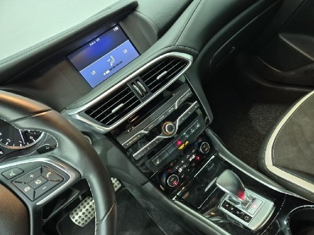 6101000335R10.jpg
