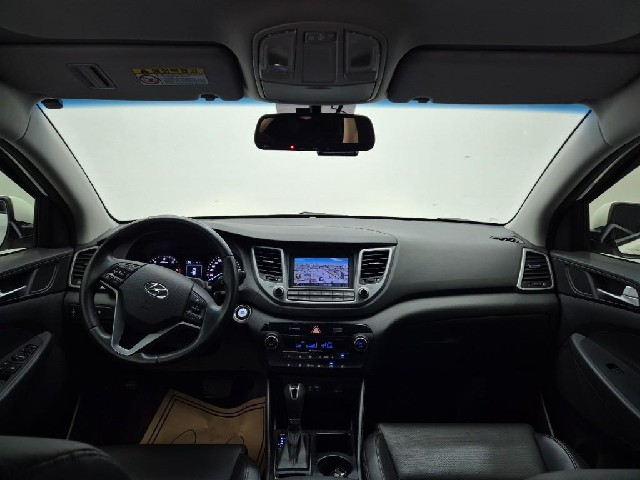 6081000582R7.jpg