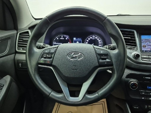 6081000582R9.jpg