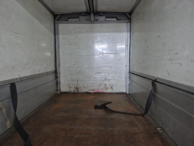 6081500472R15.jpg