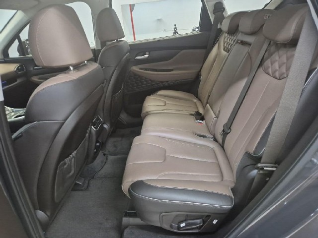 6081501913R12.jpg
