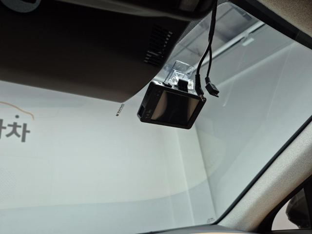 6031003233R17.jpg