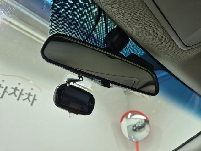 6081000814R15.jpg