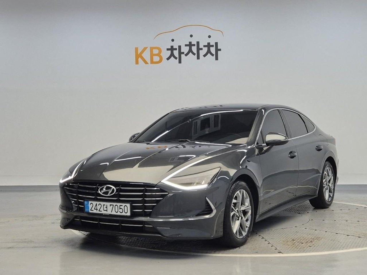 2020 Hyundai Sonata, photo 1 of 1