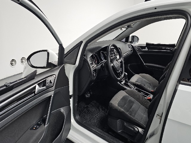 c8cdb20a5b083b1633e5db691899983c.jpeg