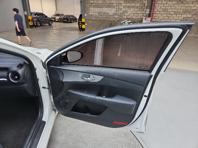 lotterental_105632920_9R8GY_9.jpg