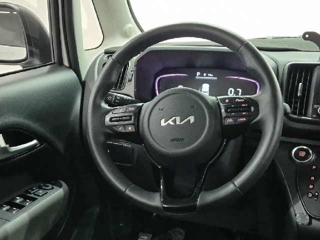6081000677R9.jpg