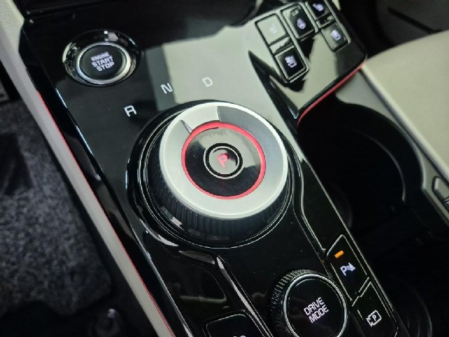 6101500555R8.jpg