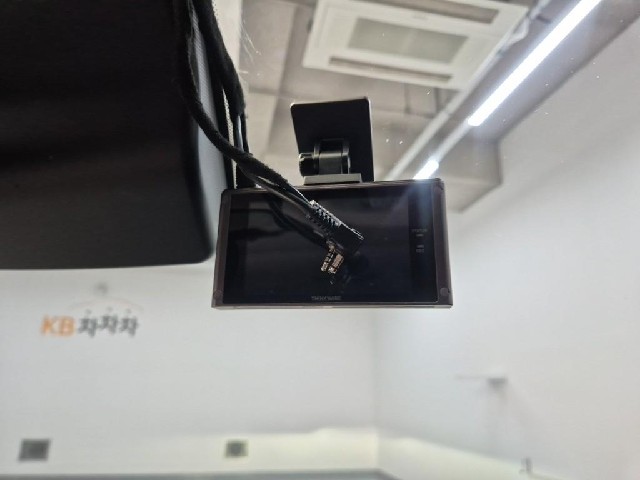 6101500480R18.jpg