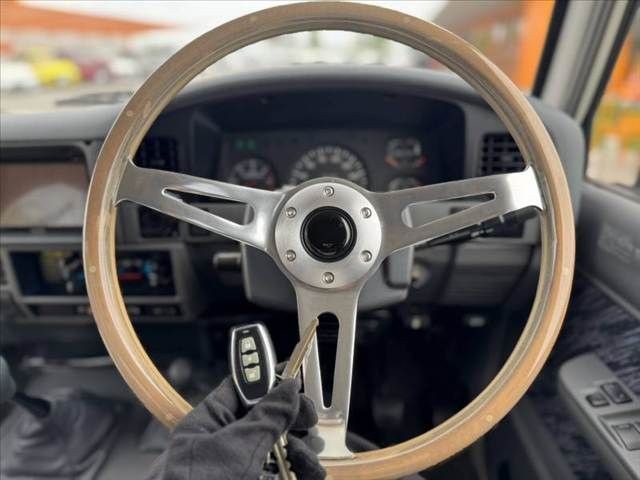 b9c6e7db47335f7bd732827ebd6dbe79.jpg