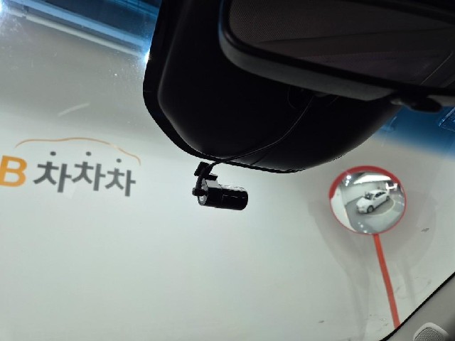6101000407R16.jpg