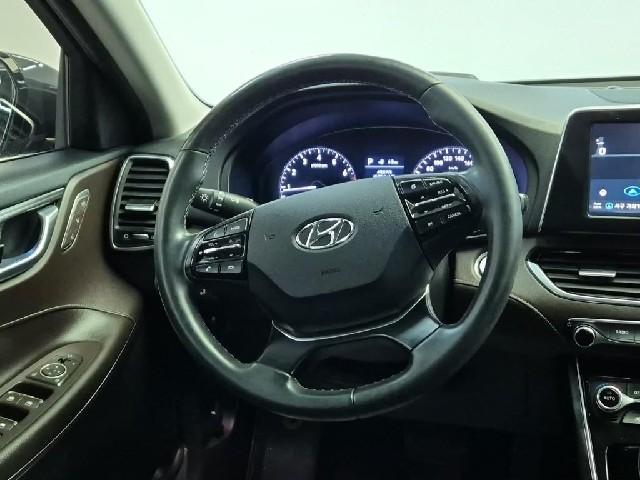 6101000285R9.jpg