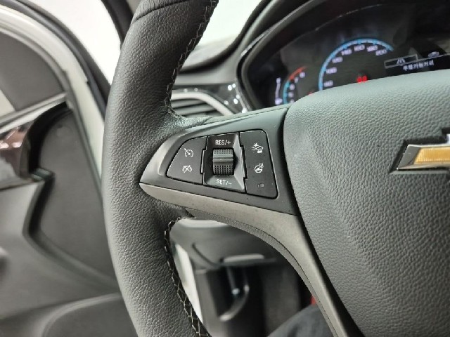 6101000263R14.jpg