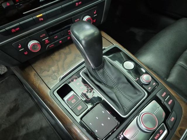 6051001799R8.jpg