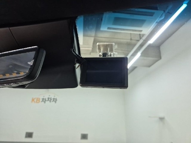 6101500084R18.jpg