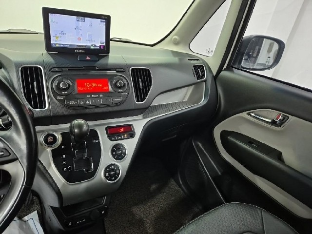 6081001544R10.jpg