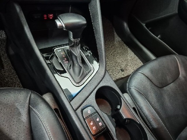 6081001978R8.jpg