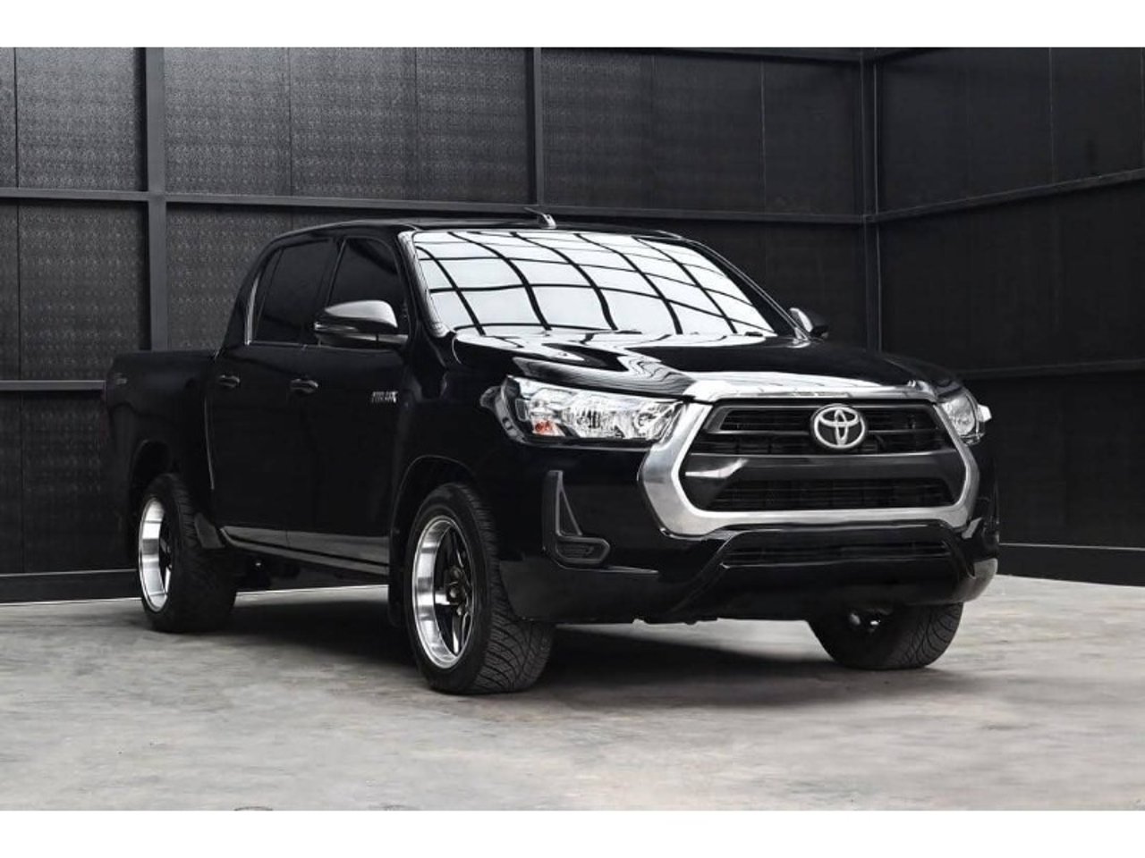 2022 Toyota Hilux, photo 1 of 1