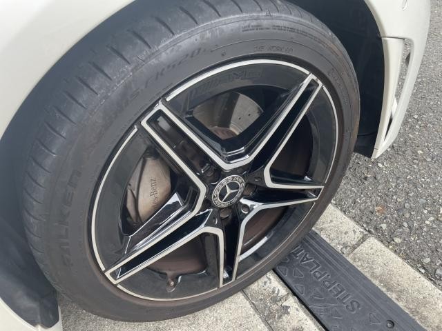 26127638_carP_l_2.jpg