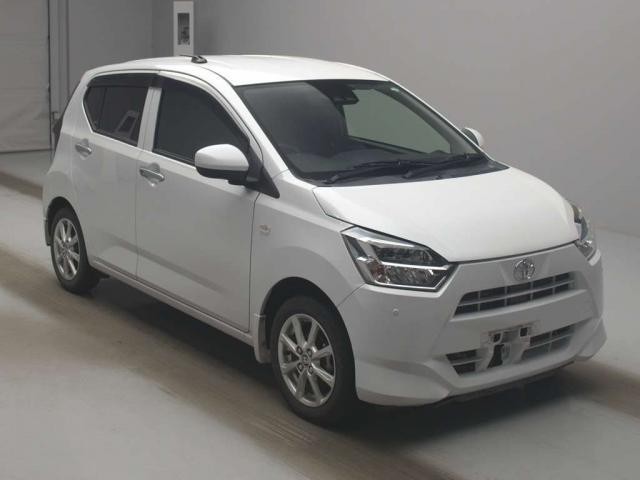 26131928_carP_l_6.jpg