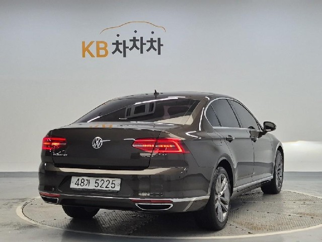 6081501141R3.jpg