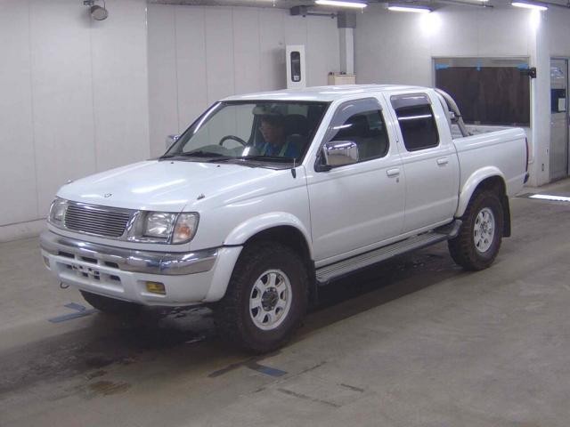 26132178_carP_l_10.jpg