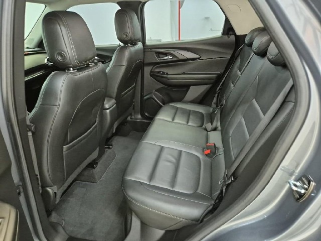 6101501711R12.jpg