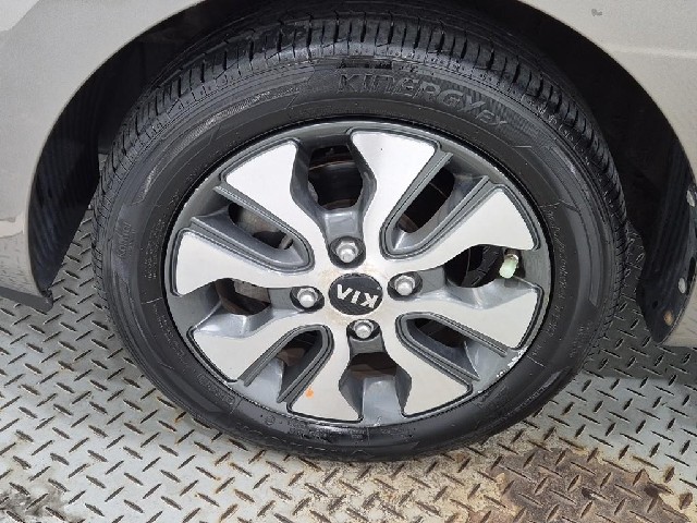 6081001964R19.jpg