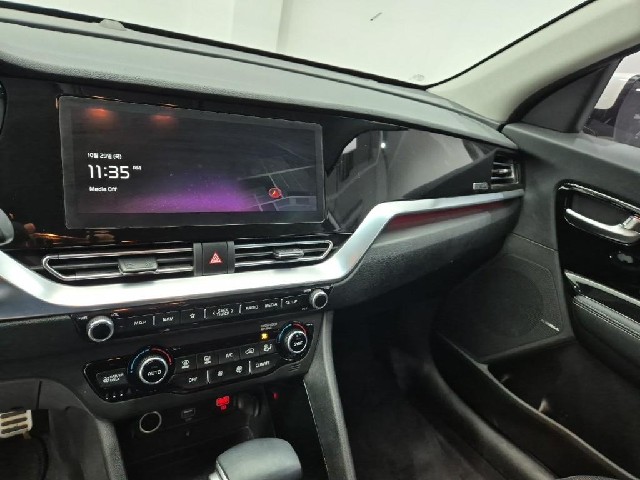 6101001783R10.jpg