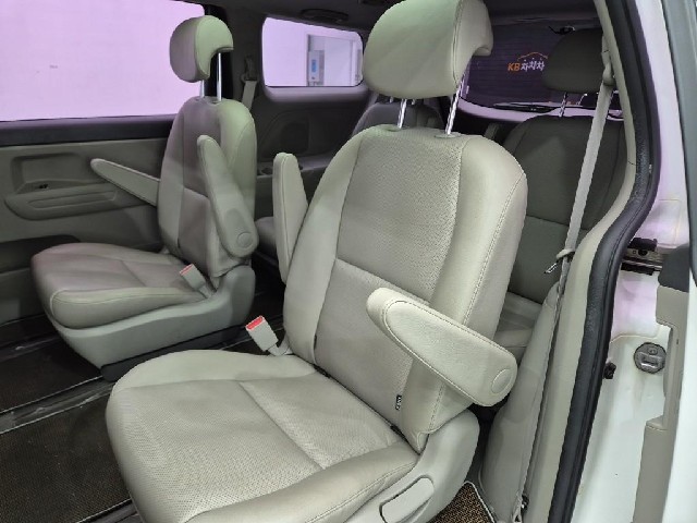 6101000819R12.jpg