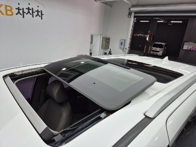 6101000819R13.jpg