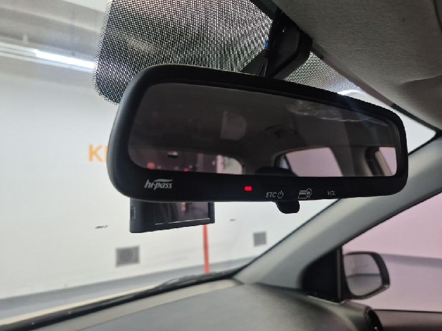 6091501421R17.jpg