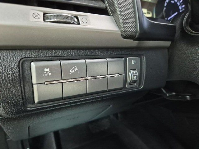 6101501738R18.jpg
