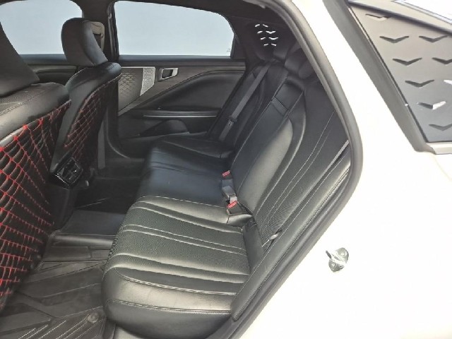 6101000574R12.jpg