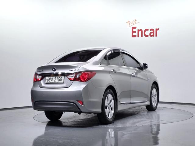 22b8de3cae1ea0ba6d7e2cb395c87f6e.jpg